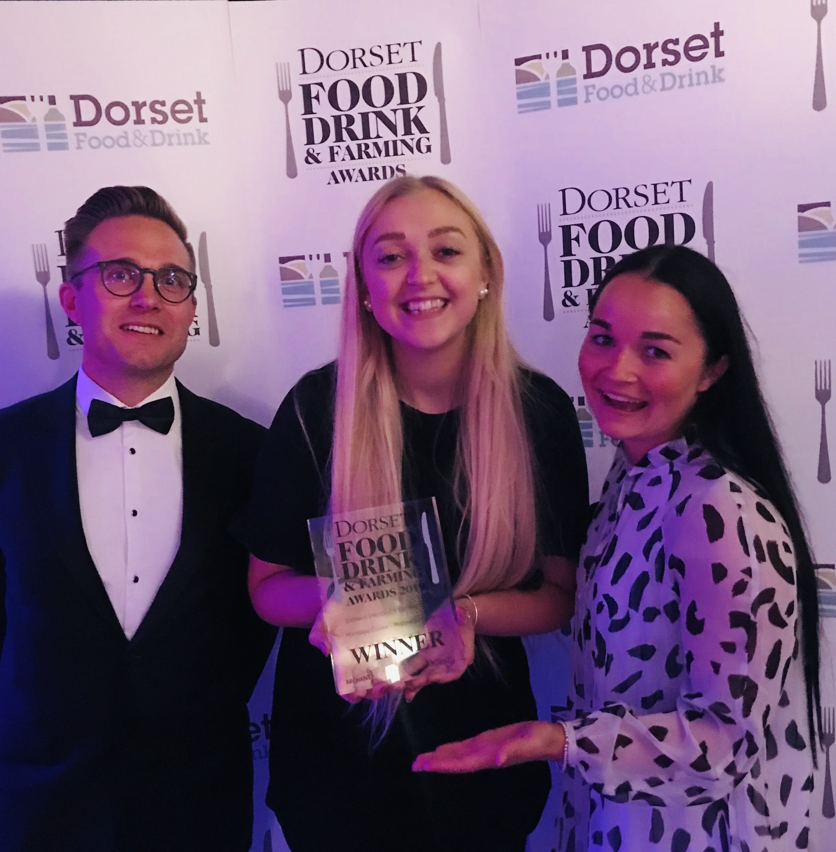 Mapperton Estate’s Montagu Cuvée sparkling wine wins Saffery Champness sponsored ‘Best Drinks Product’ Award Category at the Dorset Magazine Food, Drink & Farming Awards